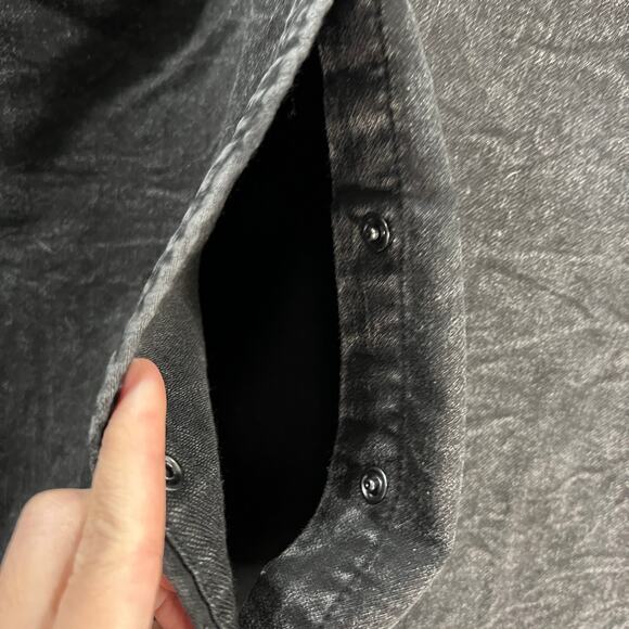 Denim & Co. Confy Knit Acid Wash Snap-Down Big Shirt Black Small - Picture 8 of 9